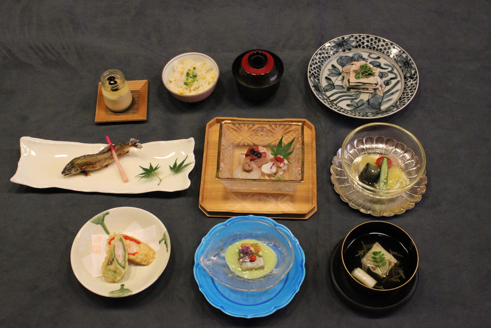 お祝い会席　8,800円